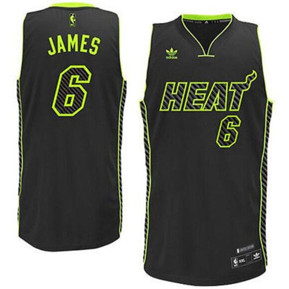 ADIDAS LeBron James Miami Heat *LIMITED EDITION* JERSEY and SHORTS SET - Picture 2 of 14